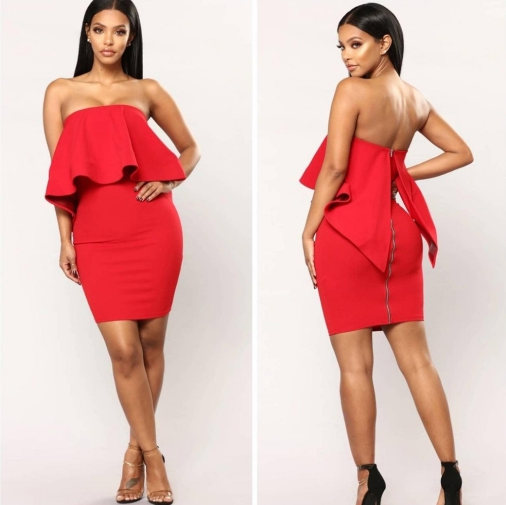 Fashion Nova‎ Flounce House Red strapless Dress Size M Medium NWT